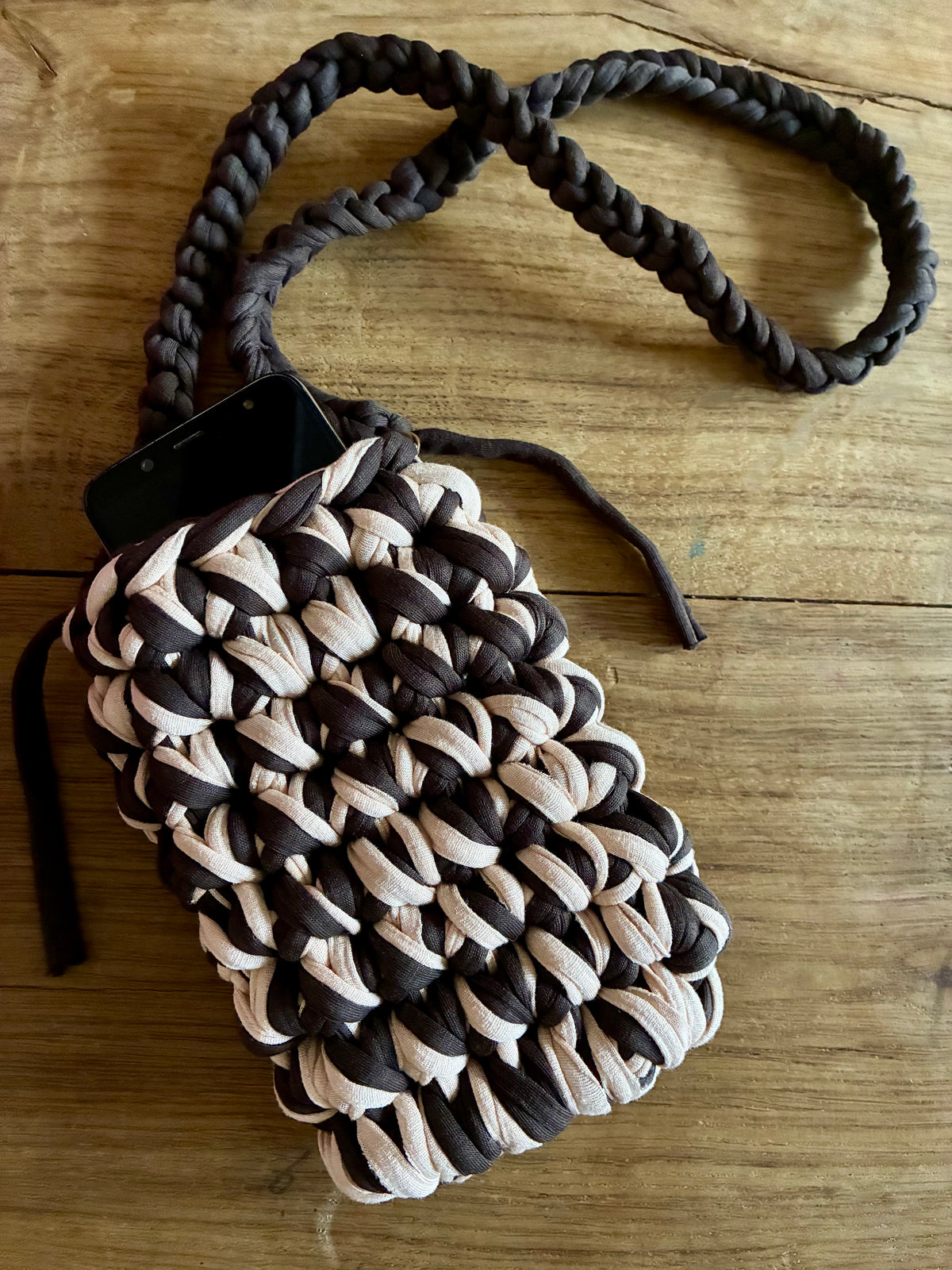 Pochette de téléphone 🤎