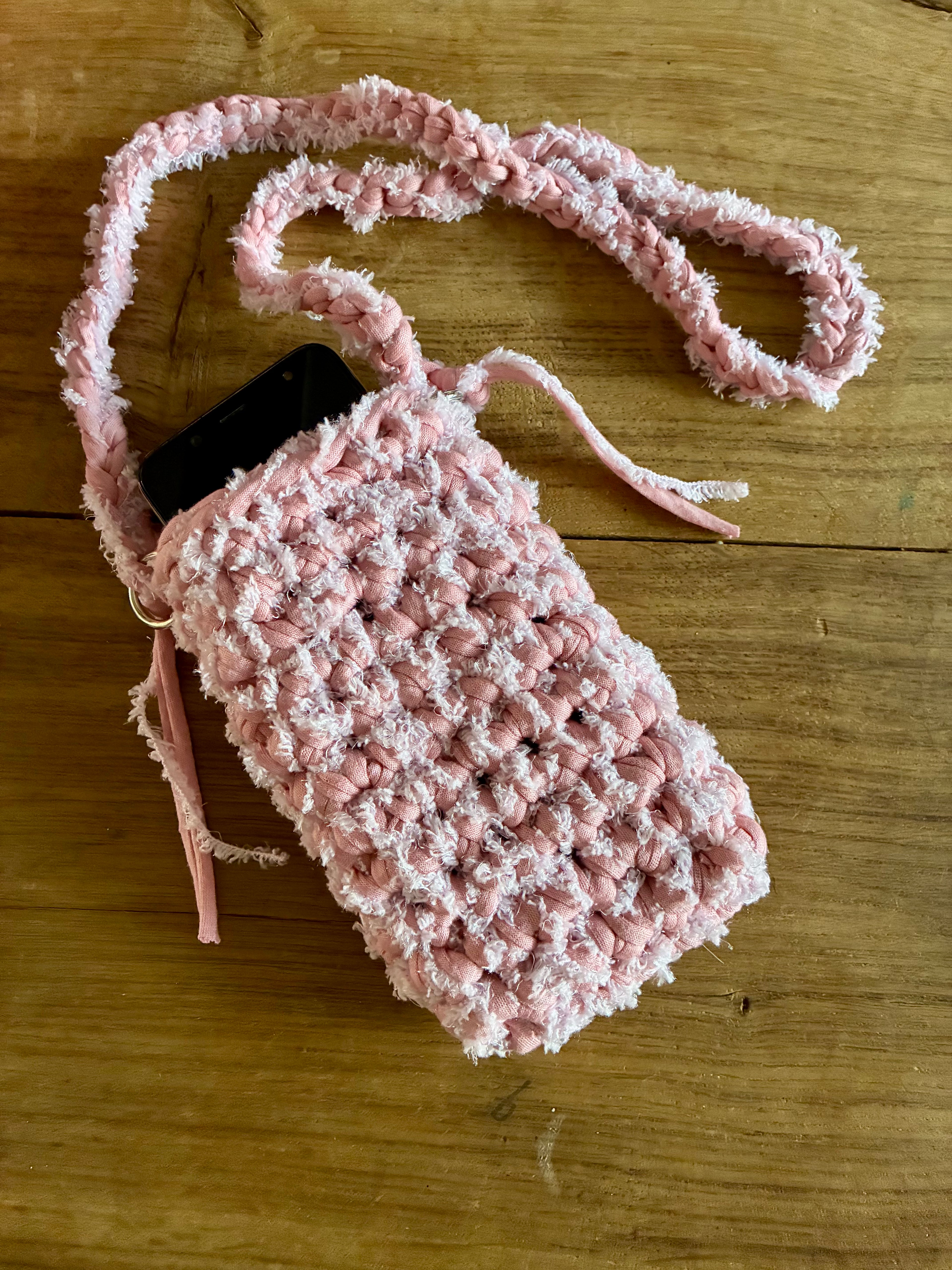 Pochette téléphone 🌸
