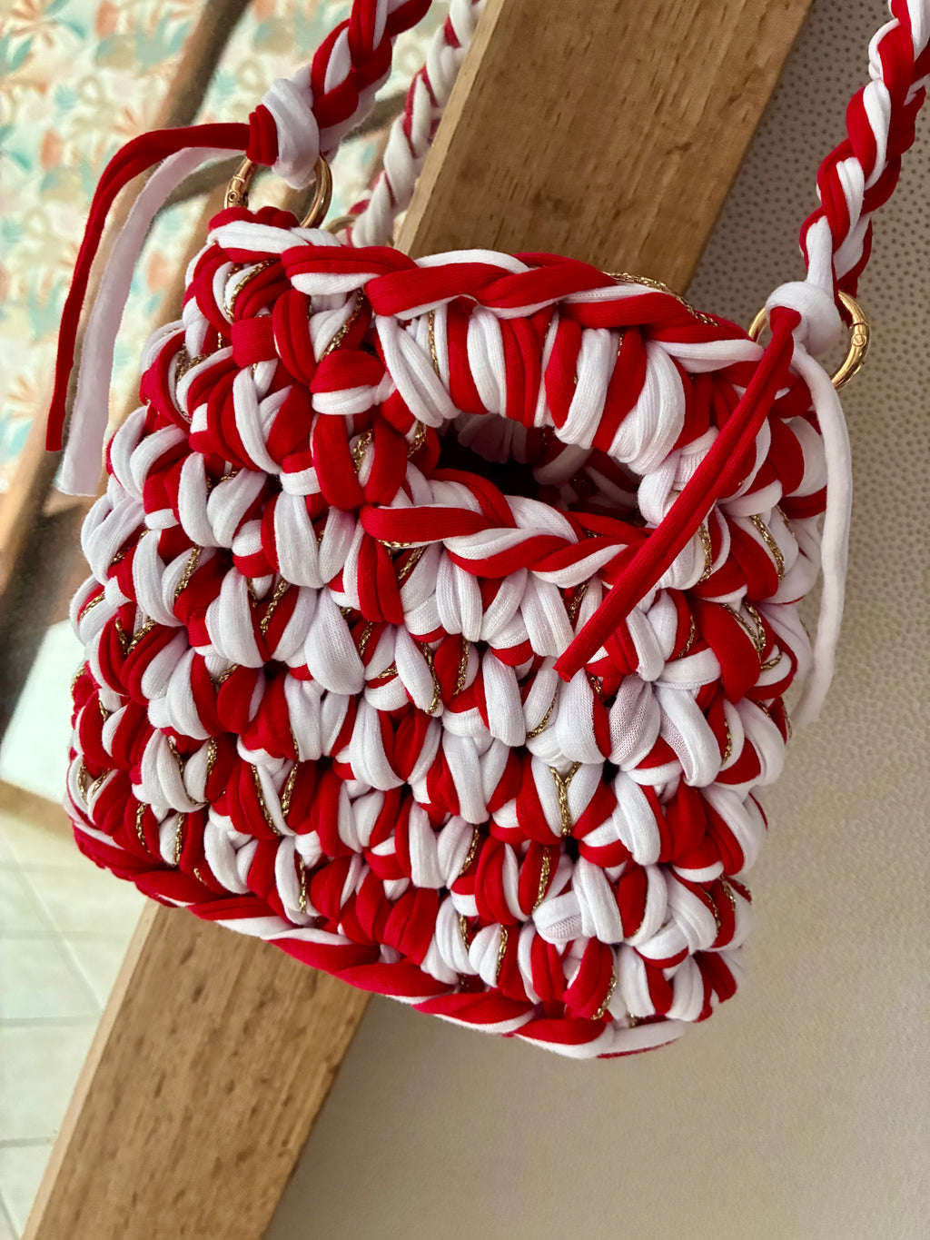 Évi mini rouge, blanc & doré